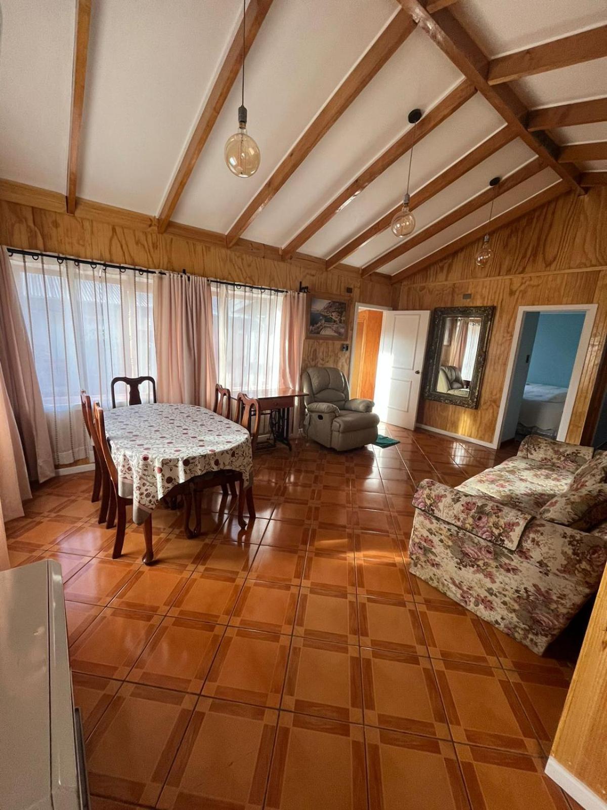 Cabanas Espanol Coyhaique Exterior photo