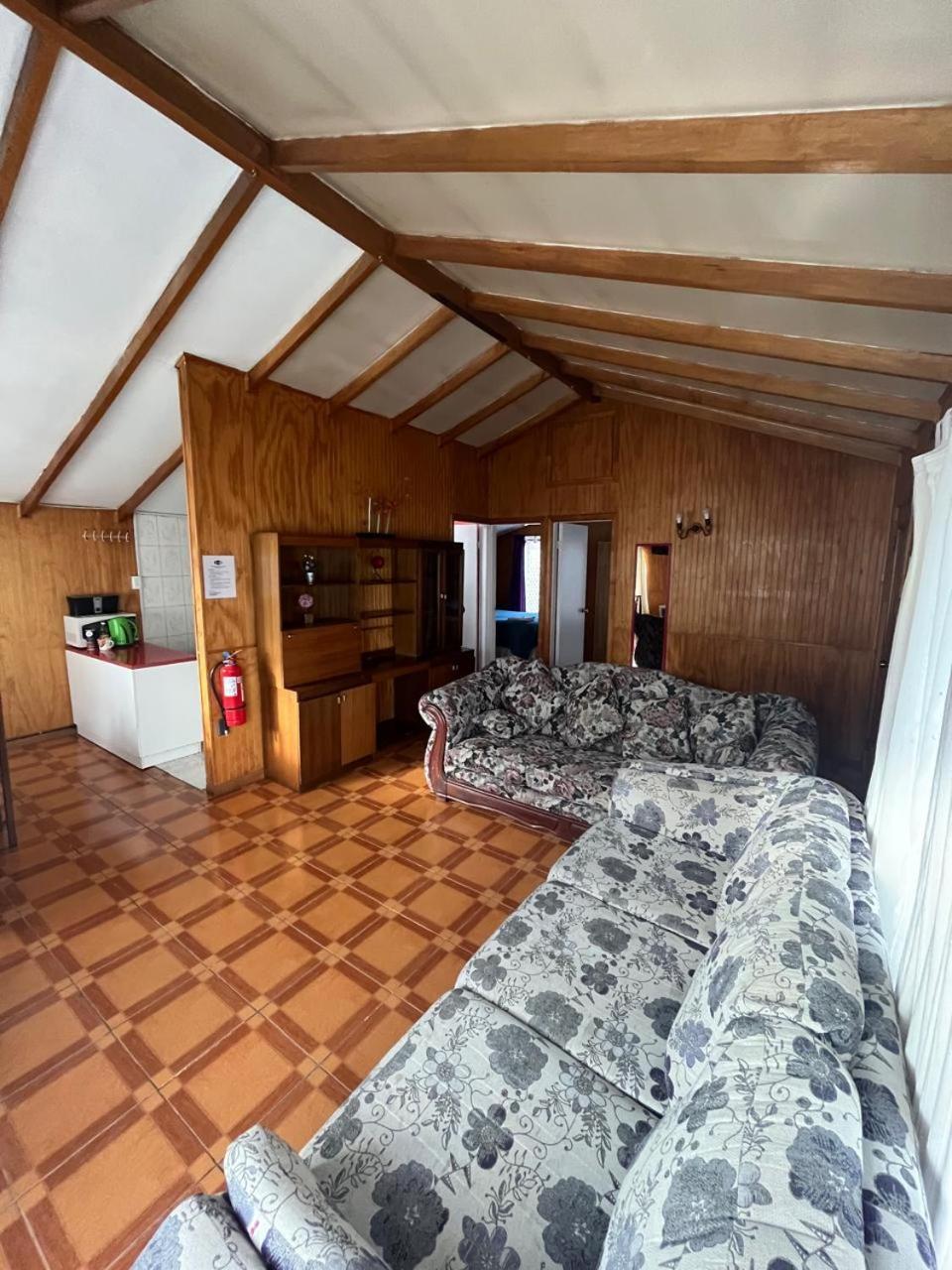 Cabanas Espanol Coyhaique Exterior photo